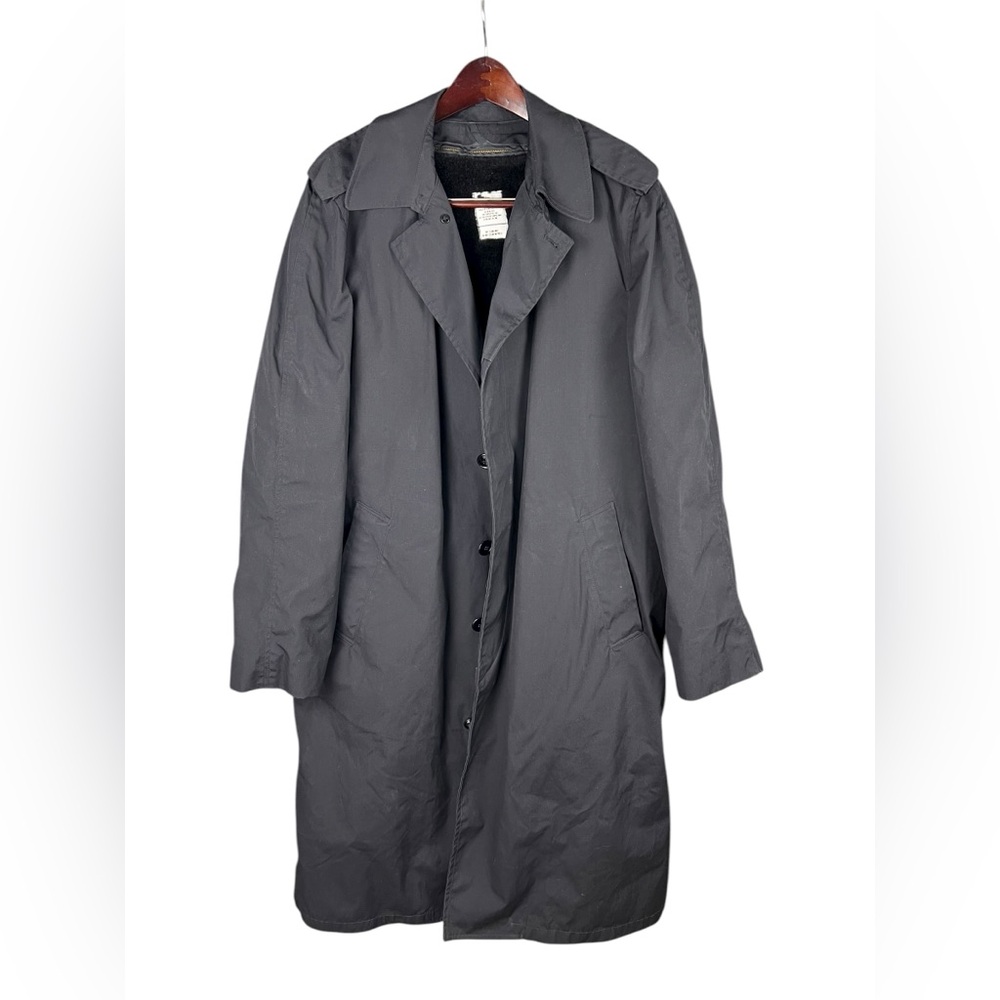 Centre Mfg Co. 42L Coat All Weather Man's black w/ Removable Liner